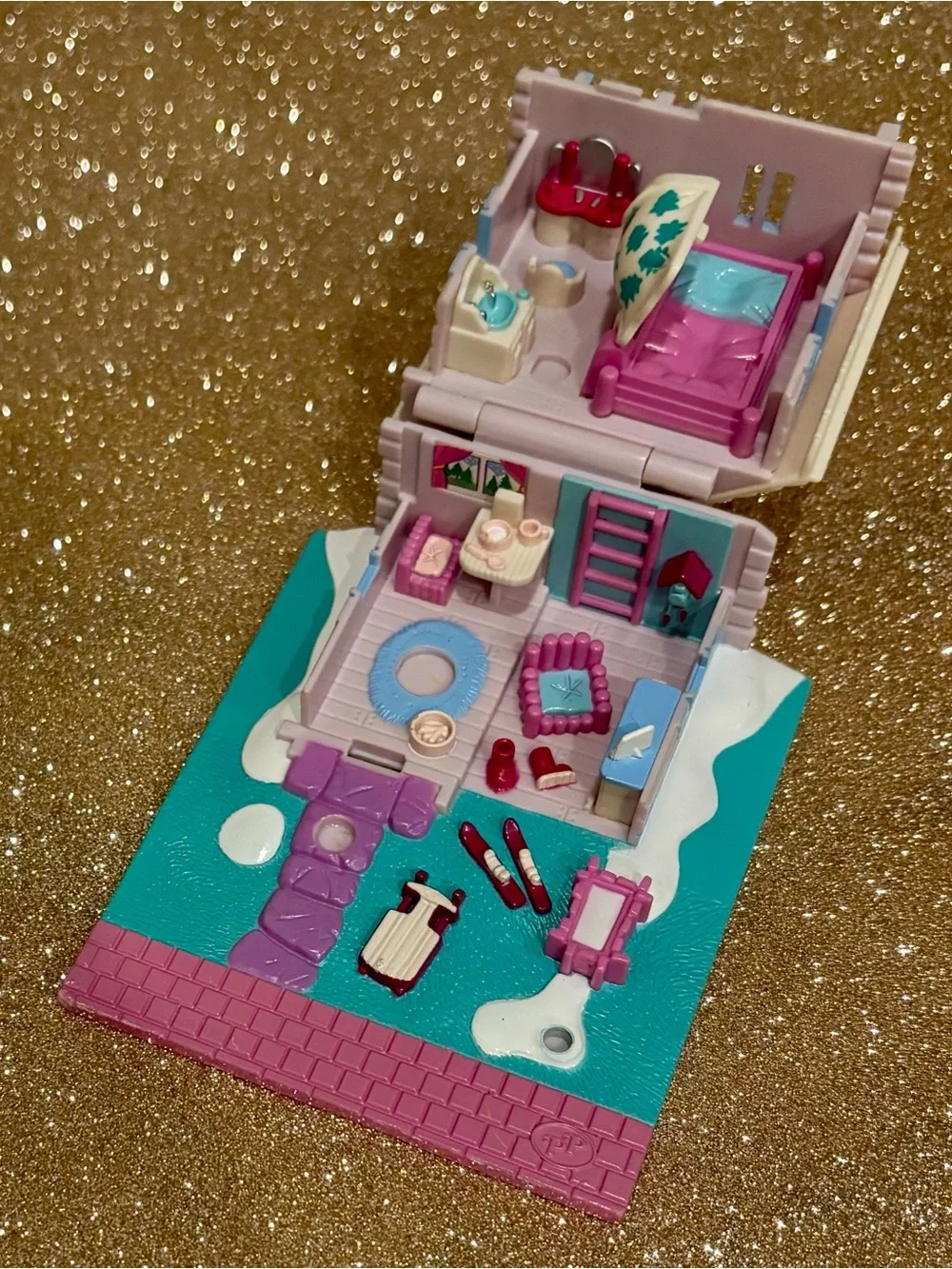 Polly Pocket 1993~Polly’s Ski Chalet Bluebird